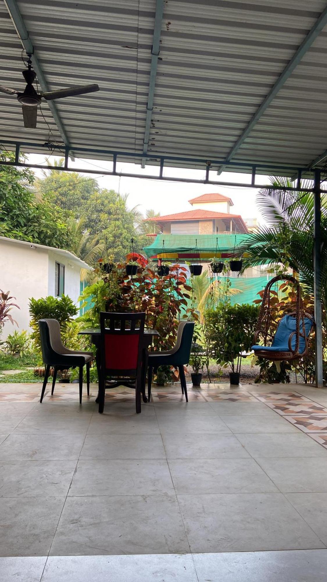 Humming Bird Beach Resorts อลีบาก ภายนอก รูปภาพ