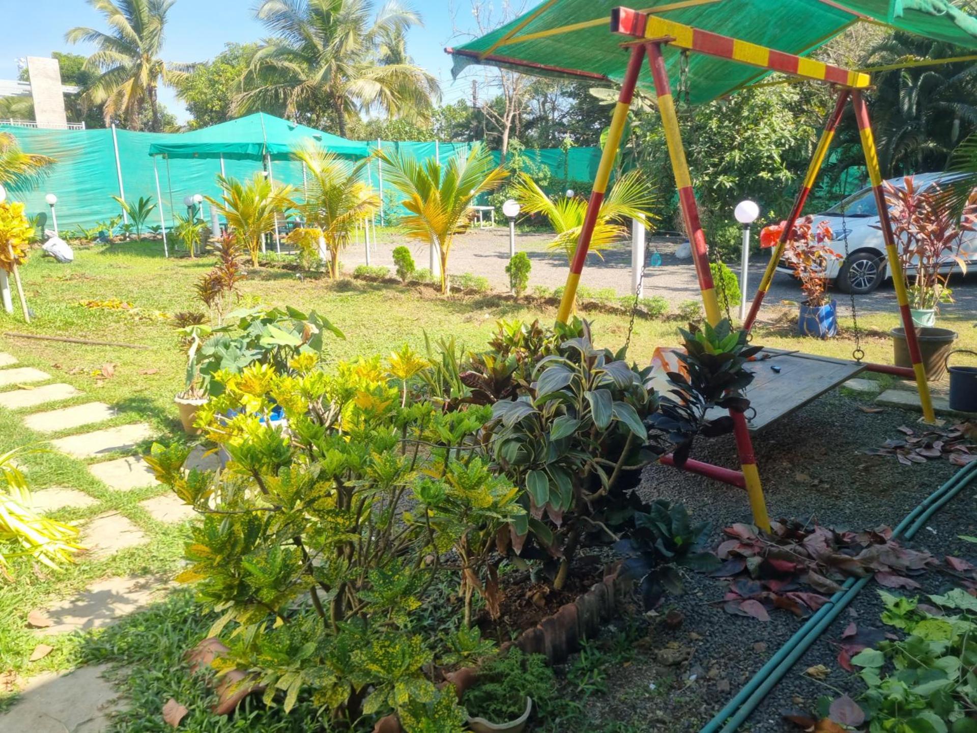 Humming Bird Beach Resorts อลีบาก ภายนอก รูปภาพ